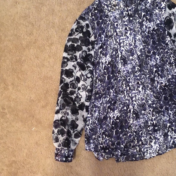 Blouse - Picture 2 of 4